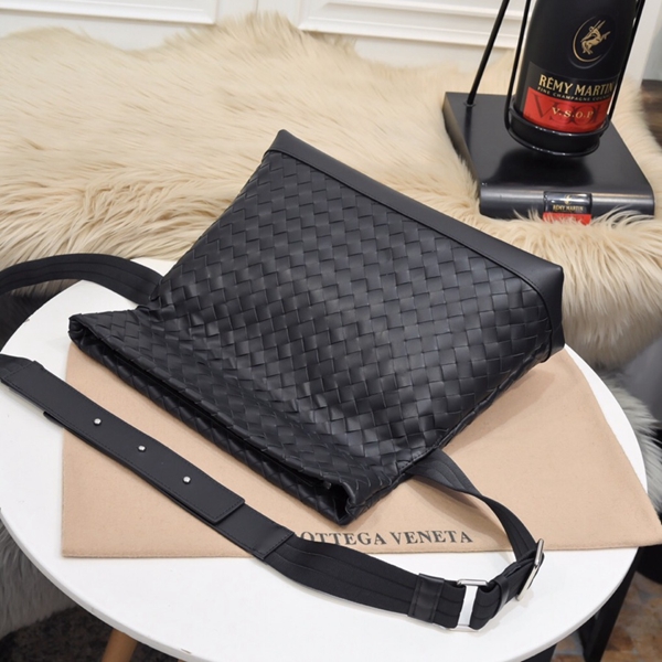 ボッテガヴェネタバッグ内部構造